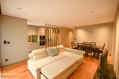 Apartamento T1 para Arrendamento em Aldoar, Foz do Douro e Nevogilde