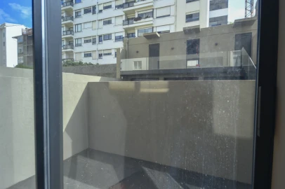 Apartamento T1 para Arrendamento em Aldoar, Foz do Douro e Nevogilde