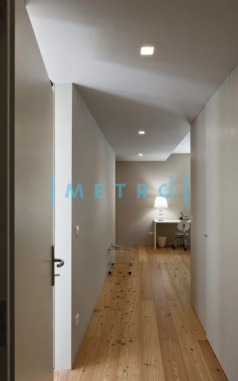Apartamento T1 para Arrendamento em Aldoar, Foz do Douro e Nevogilde