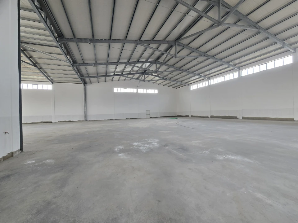 Armazém para Arrendamento em Parceiros e Azoia Foto 13