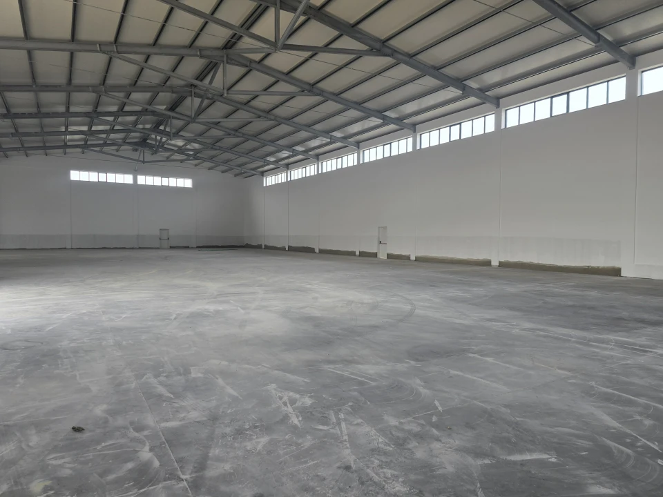 Armazém para Arrendamento em Parceiros e Azoia Foto 9