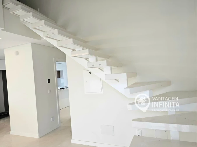 Moradia T4 para Venda em Fernao Ferro Foto 5