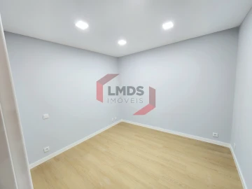 Apartamento T2 para Venda em Santa Marinha e São Pedro da Afurada