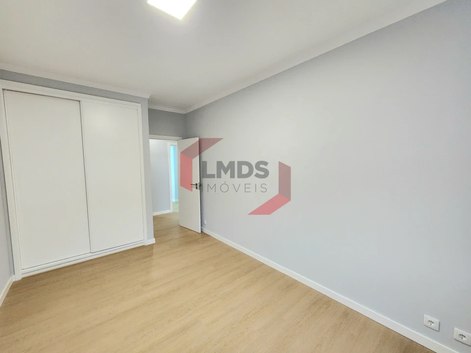 Apartamento T2 para Venda em Santa Marinha e São Pedro da Afurada Foto 18