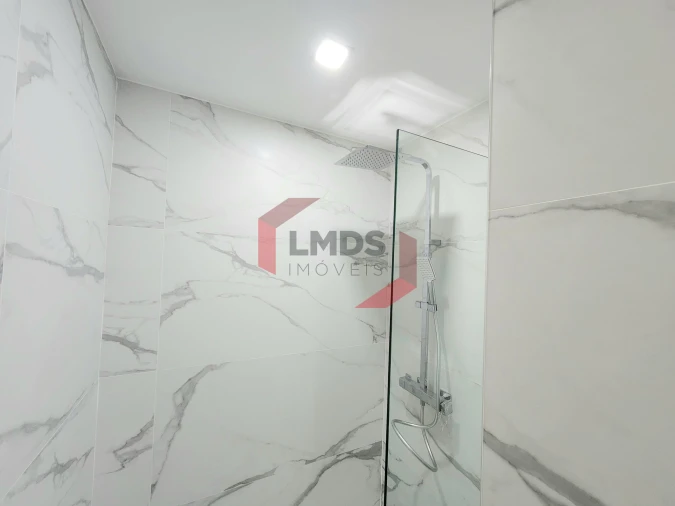 Apartamento T2 para Venda em Santa Marinha e São Pedro da Afurada Foto 14