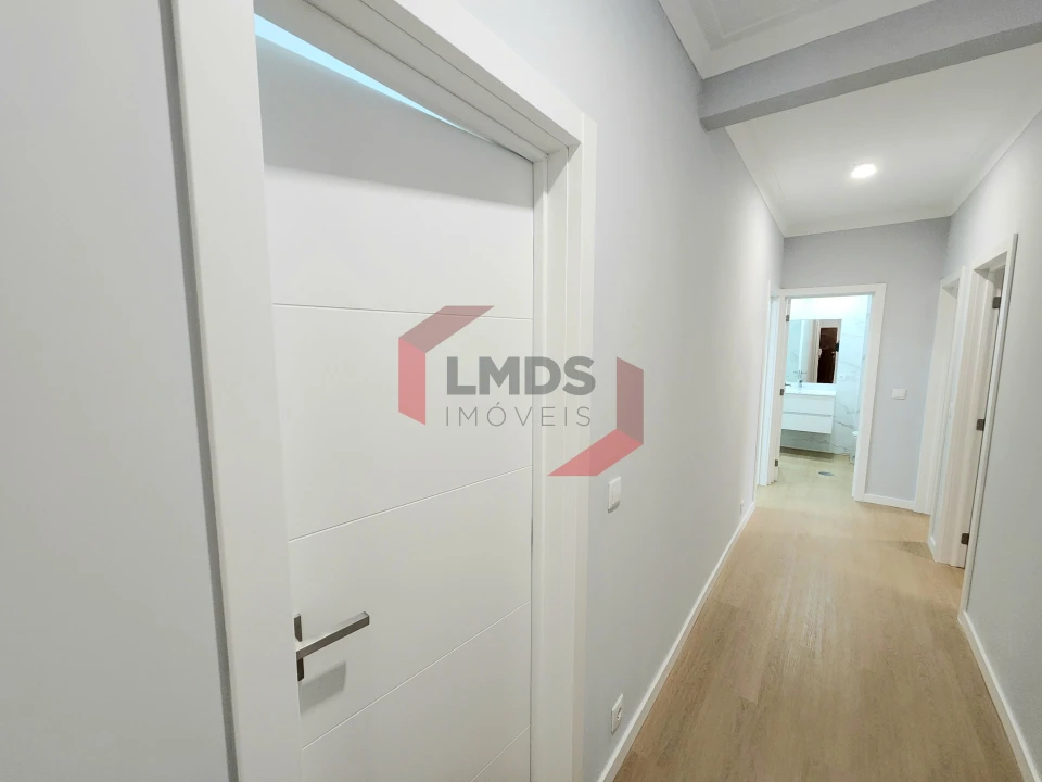Apartamento T2 para Venda em Santa Marinha e São Pedro da Afurada Foto 16