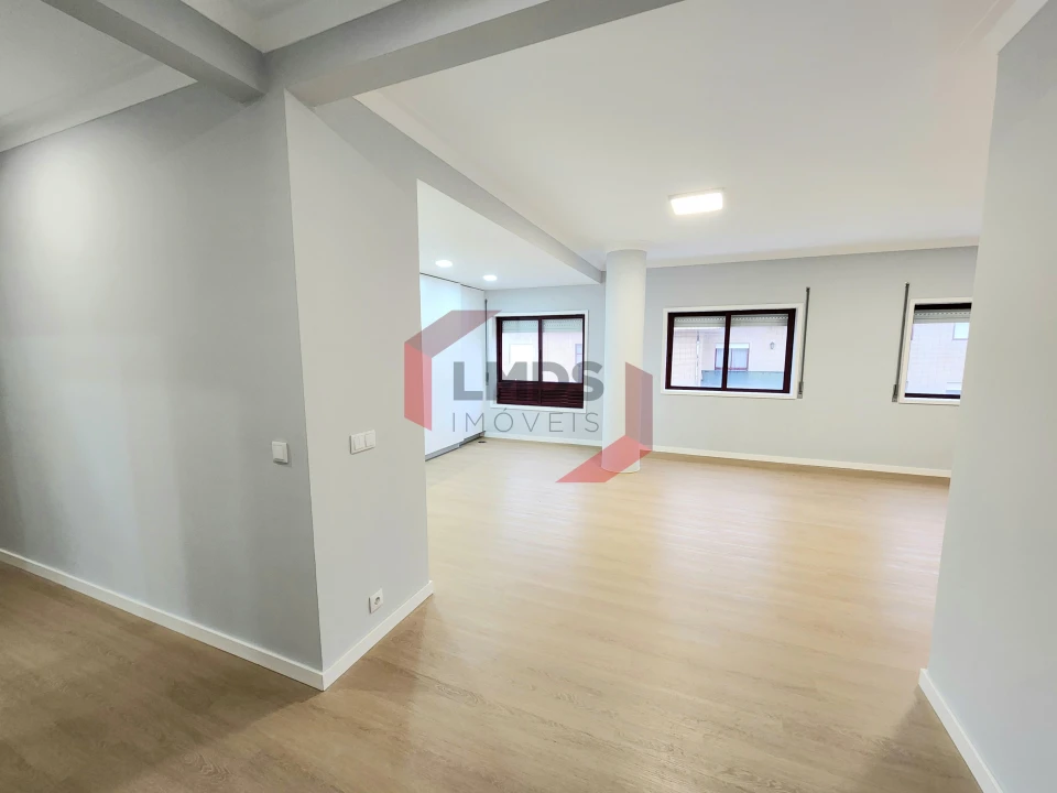 Apartamento T2 para Venda em Santa Marinha e São Pedro da Afurada Foto 7
