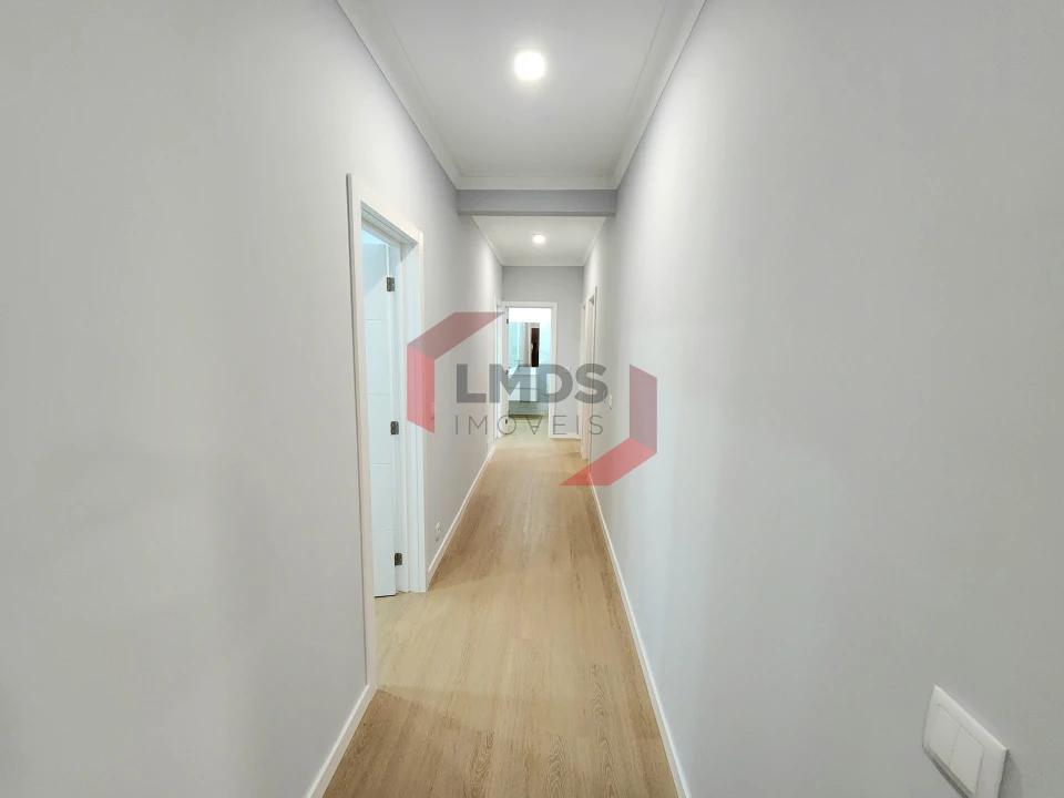 Apartamento T2 para Venda em Santa Marinha e São Pedro da Afurada Foto 12
