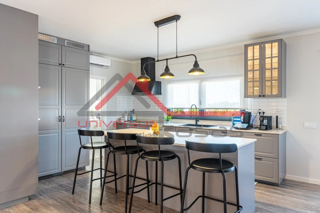 Moradia T4 para Venda em Moita Foto 12