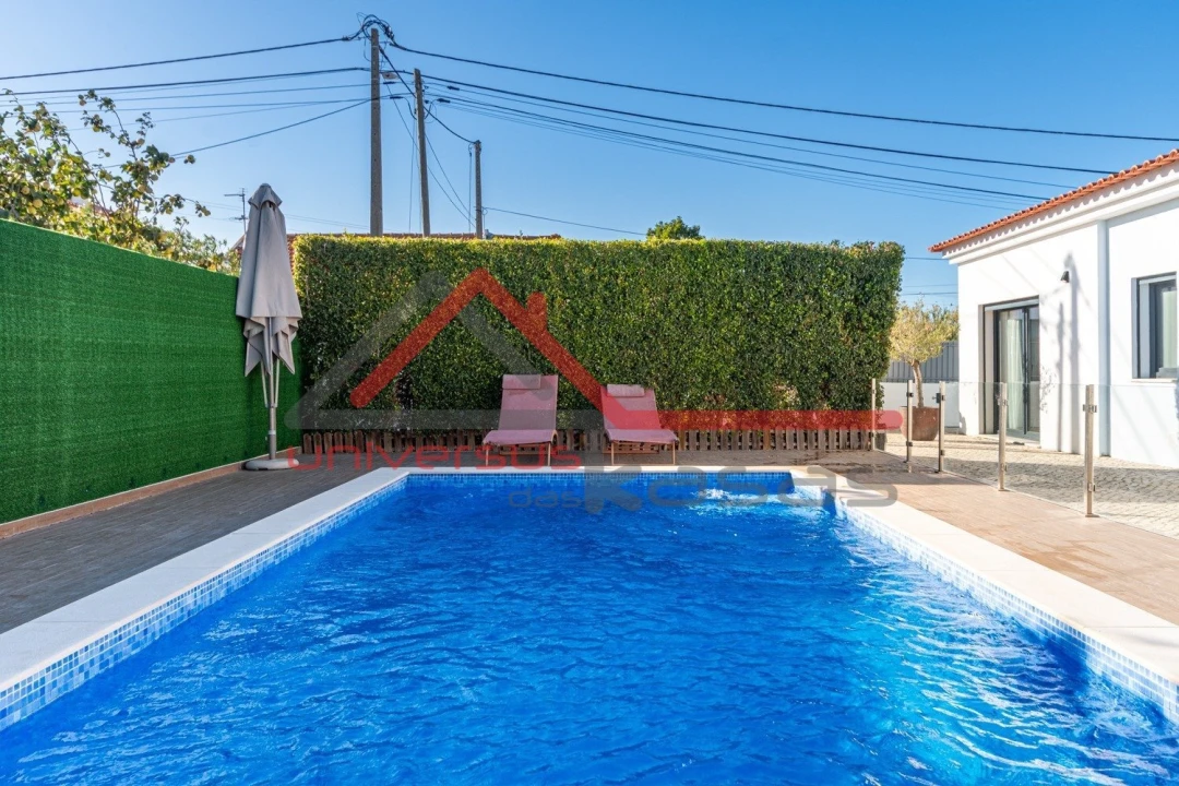 Moradia T4 para Venda em Moita Foto 6