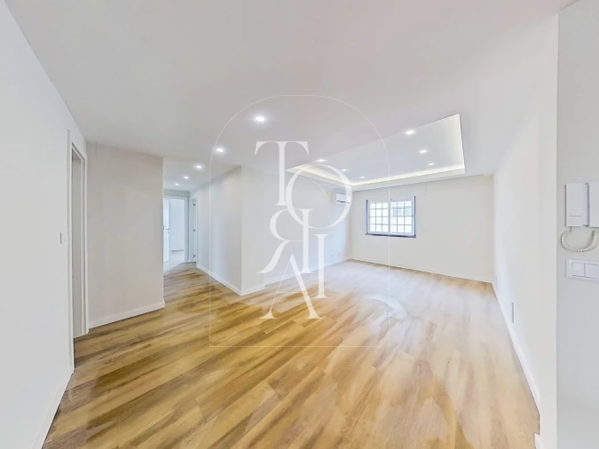 Apartamento T3 para Venda em Carnaxide e Queijas Foto 8