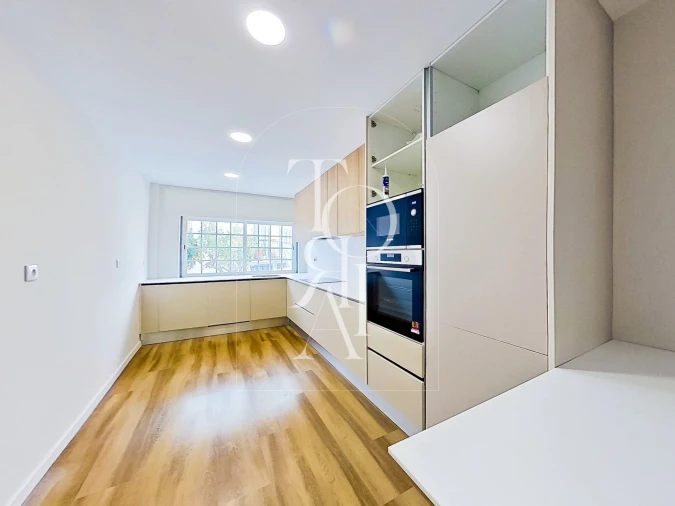 Apartamento T3 para Venda em Carnaxide e Queijas Foto 4