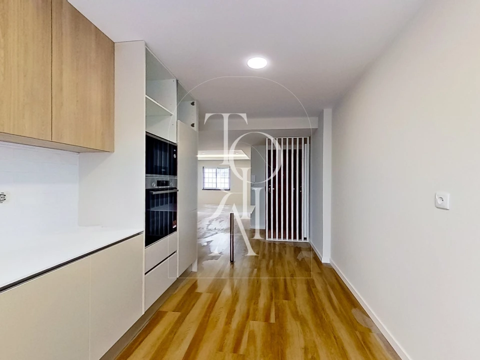 Apartamento T3 para Venda em Carnaxide e Queijas Foto 1