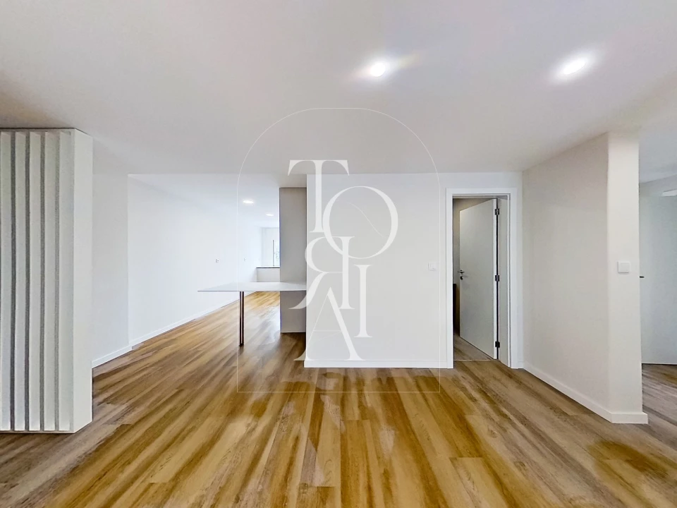 Apartamento T3 para Venda em Carnaxide e Queijas Foto 7