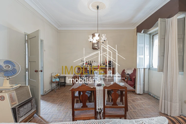 Moradia T7 para Venda em Mora Foto 7