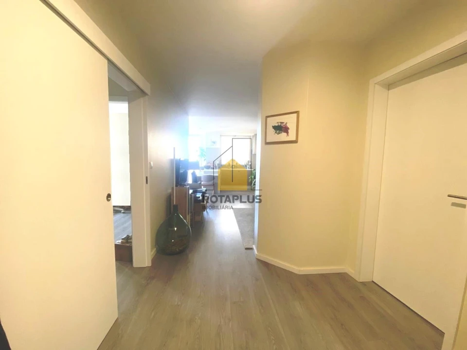 Apartamento T2 para Venda em Lordelo do Ouro e Massarelos Foto 7