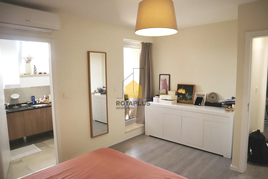 Apartamento T2 para Venda em Lordelo do Ouro e Massarelos Foto 18