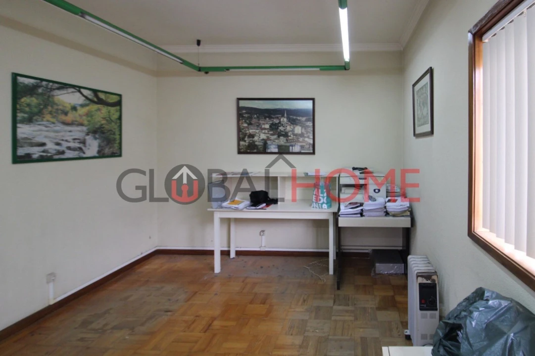 Moradia T5 para Venda em Fânzeres e São Pedro da Cova Foto 15