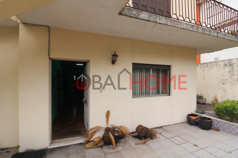 Moradia T5 para Venda em Fânzeres e São Pedro da Cova Foto 4