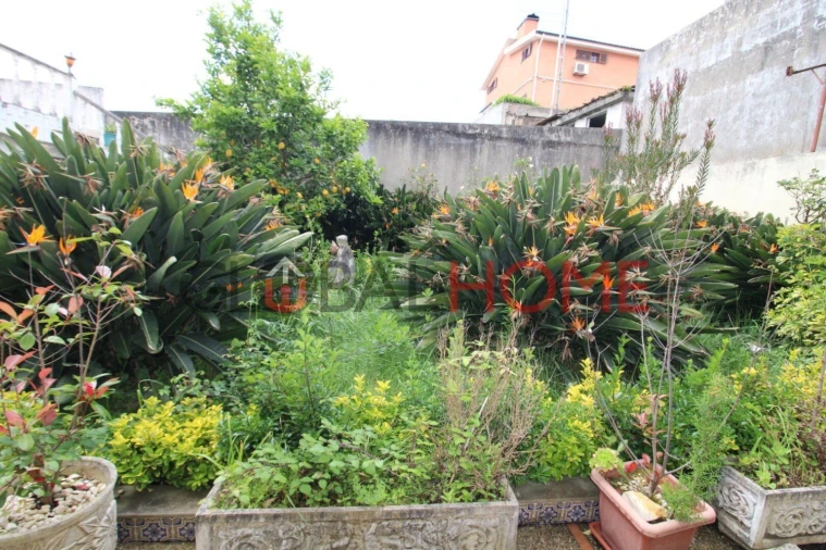 Moradia T5 para Venda em Fânzeres e São Pedro da Cova Foto 9