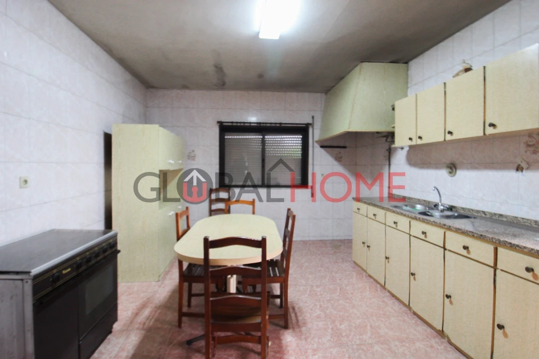 Moradia T3 para Venda em Penamaior Foto 11