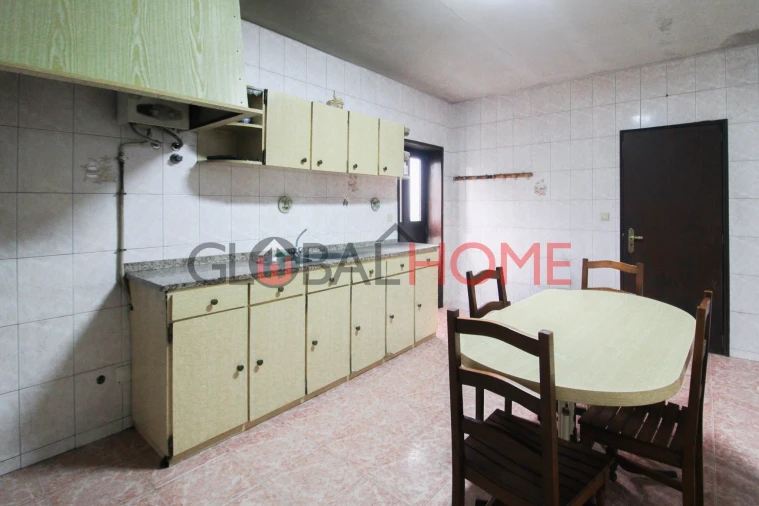 Moradia T3 para Venda em Penamaior Foto 14