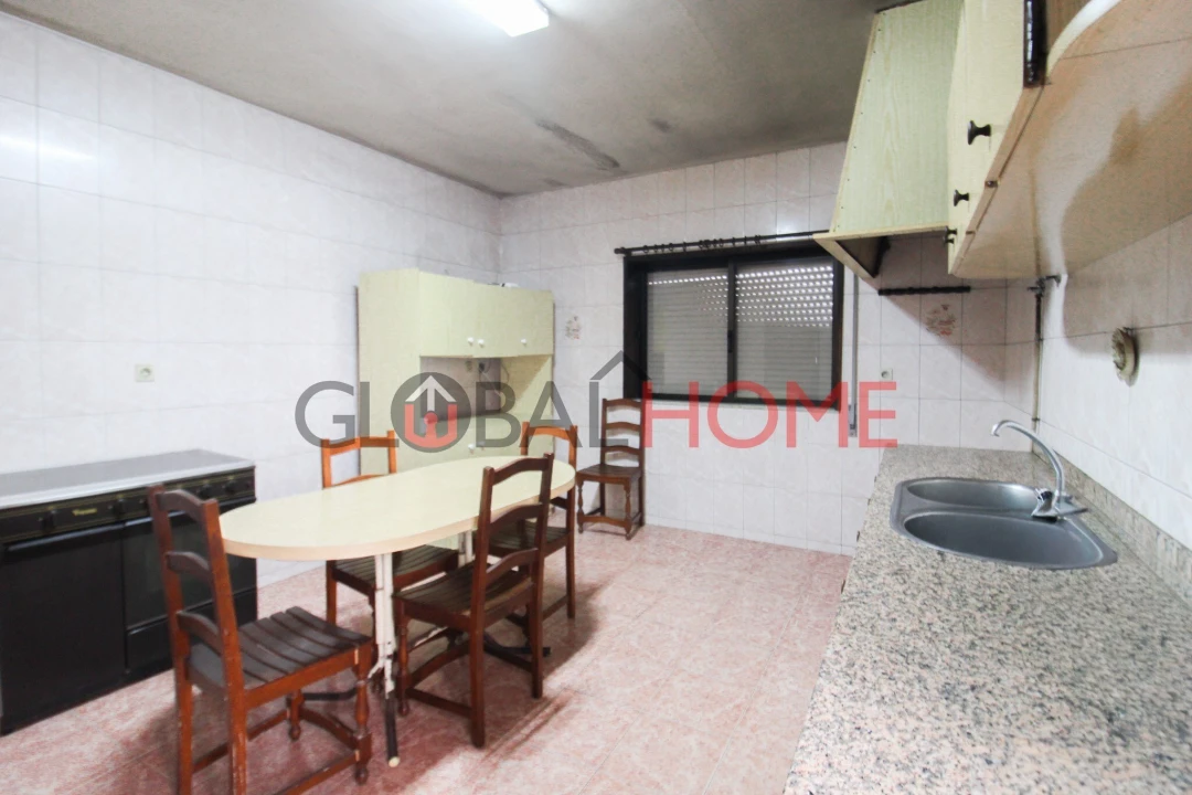 Moradia T3 para Venda em Penamaior Foto 12