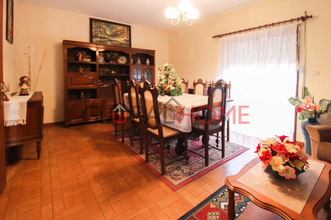 Moradia T3 para Venda em Penamaior Foto 4