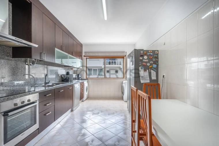 Apartamento T3 para Venda em Loureira Foto 6