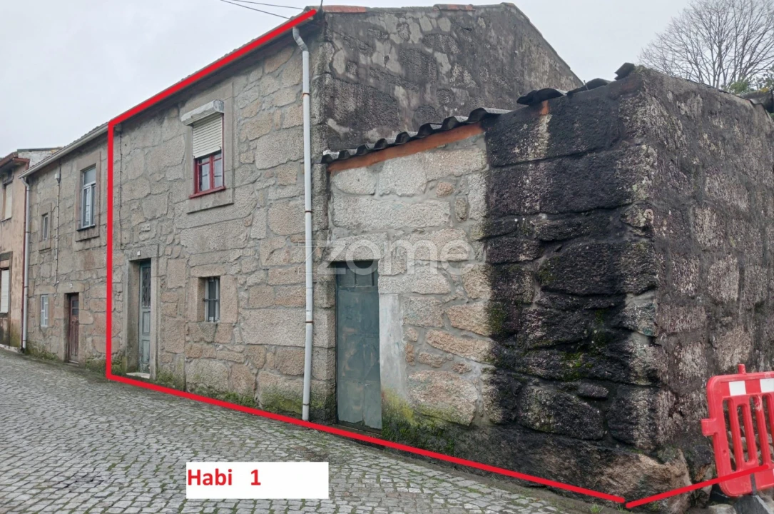 Moradia T4 para Venda em Aguas Santas Foto 2