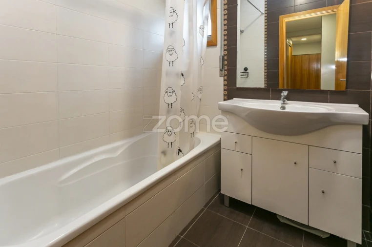 Apartamento T2 para Venda em Arvore Foto 19