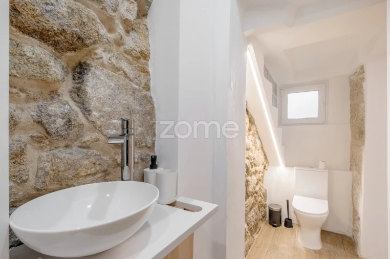 Moradia T2 para Venda em Cedofeita, Santo Ildefonso, Sé, Miragaia, São Nicolau e Vitória Foto 9