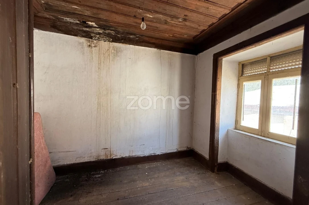 Moradia T3 para Venda em Lousã e Vilarinho Foto 14