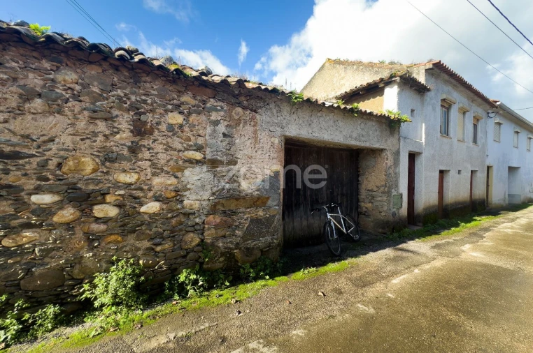 Moradia T3 para Venda em Lousã e Vilarinho Foto 7