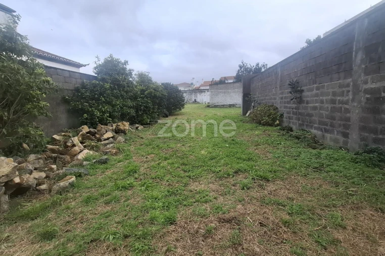 Terreno para Venda em Rabo de Peixe Foto 8