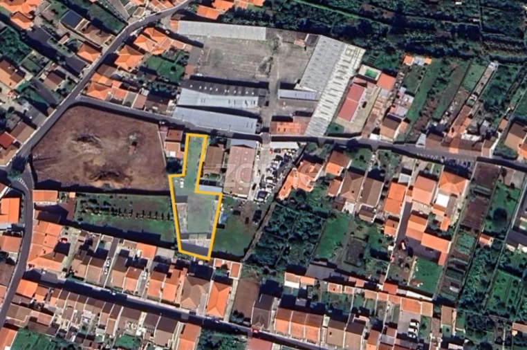 Terreno para Venda em Rabo de Peixe Foto 11