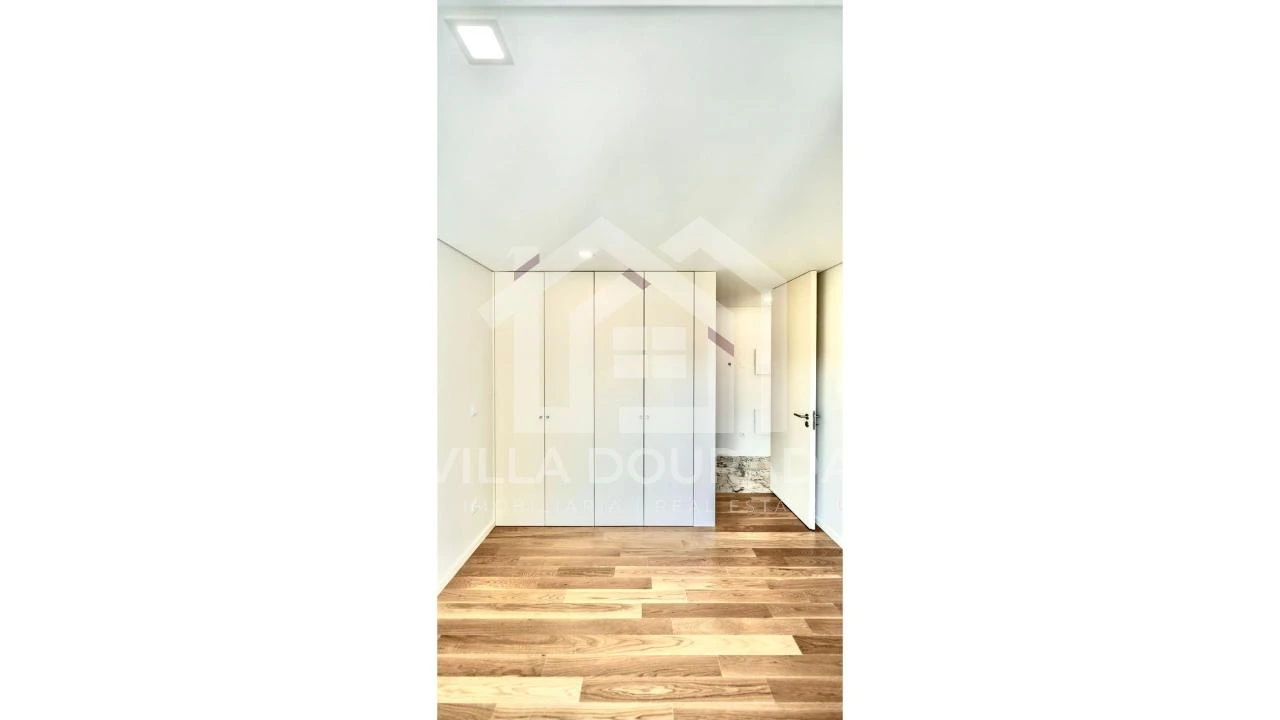 Apartamento T1 para Arrendamento em Cedofeita, Santo Ildefonso, Sé, Miragaia, São Nicolau e Vitória Foto 3