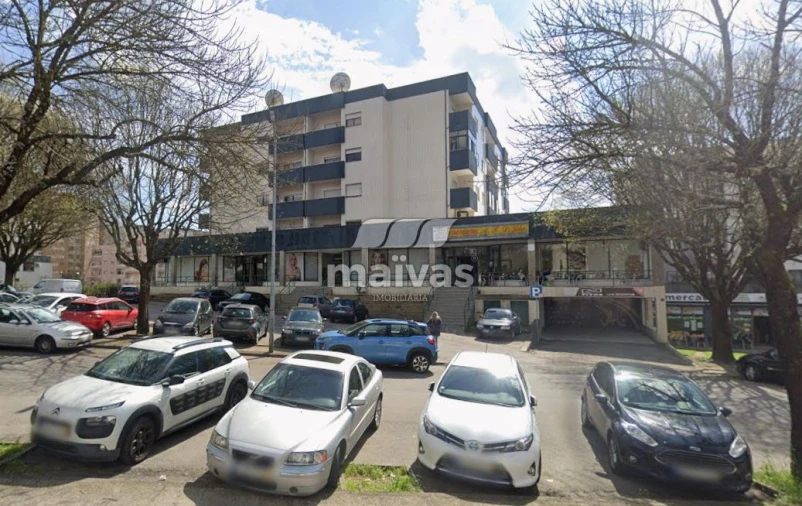 Loja para Venda em Real, Dume e Semelhe Foto 1