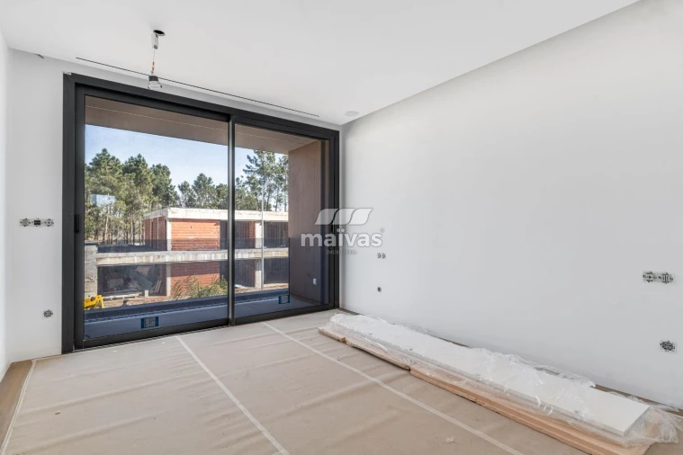 Moradia T4 para Venda em Turiz Foto 21