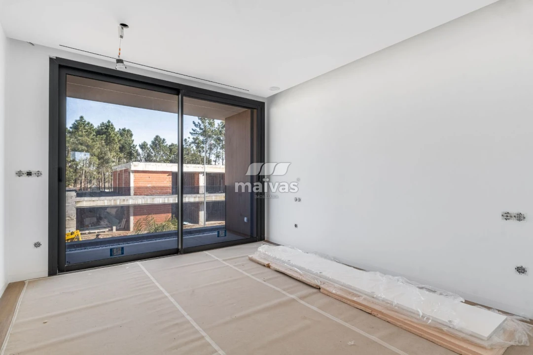 Moradia T3 para Venda em Turiz Foto 30