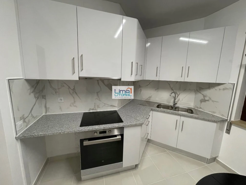 Apartamento T3 para Venda em Marrazes e Barosa Foto 1