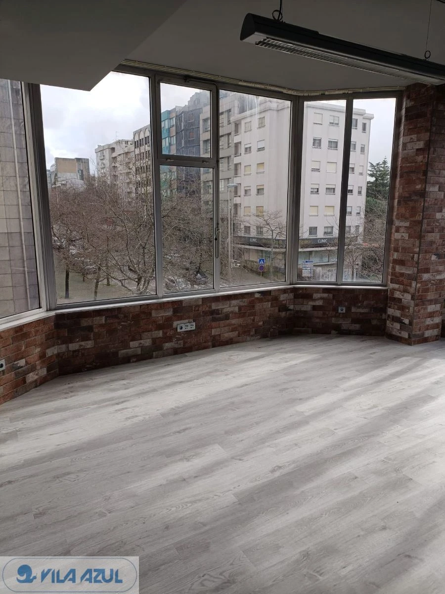 Apartamento T2 para Arrendamento em Cidade da Maia Foto 12