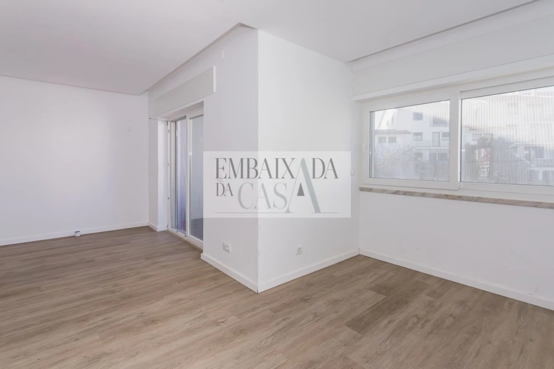 Moradia T3 para Venda em Carcavelos e Parede Foto 30