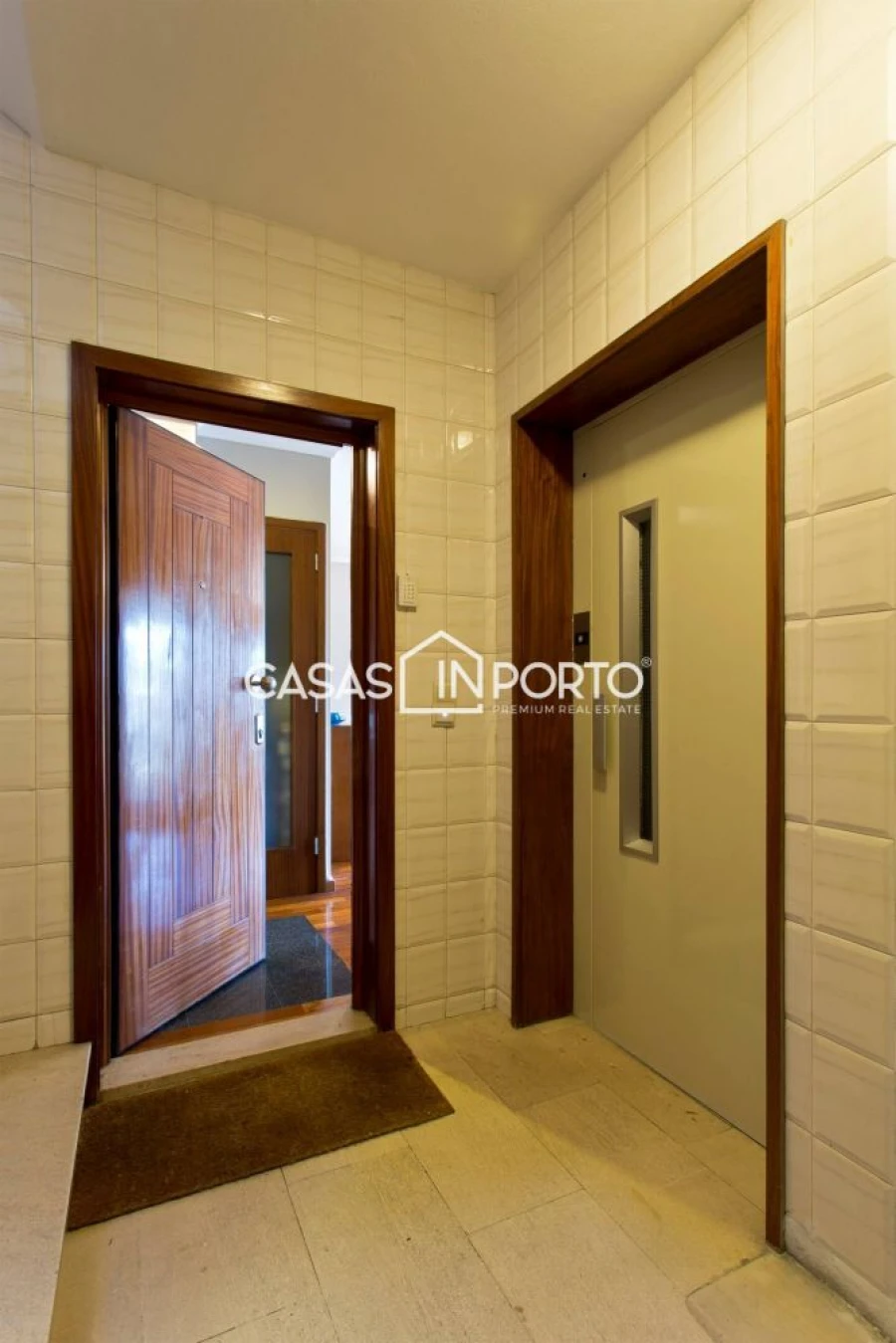 Apartamento T2 para Venda em Cedofeita, Santo Ildefonso, Sé, Miragaia, São Nicolau e Vitória Foto 43