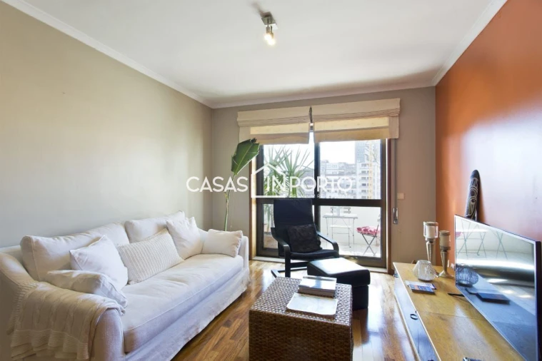 Apartamento T2 para Venda em Cedofeita, Santo Ildefonso, Sé, Miragaia, São Nicolau e Vitória Foto 5