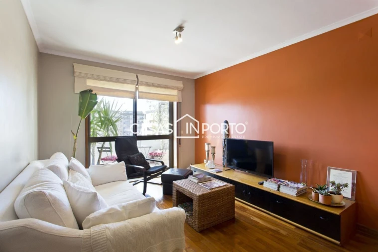 Apartamento T2 para Venda em Cedofeita, Santo Ildefonso, Sé, Miragaia, São Nicolau e Vitória Foto 6