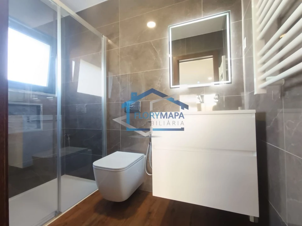 Moradia T4 para Venda em São Domingos de Rana Foto 56