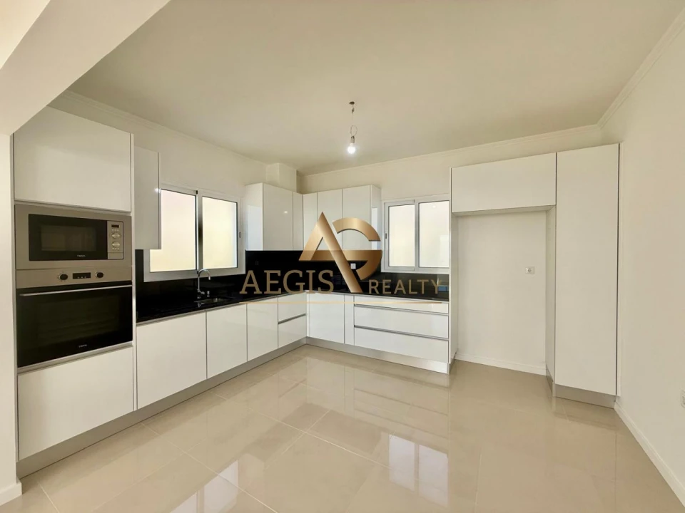 Moradia T3 para Venda em Santa Cruz Foto 5