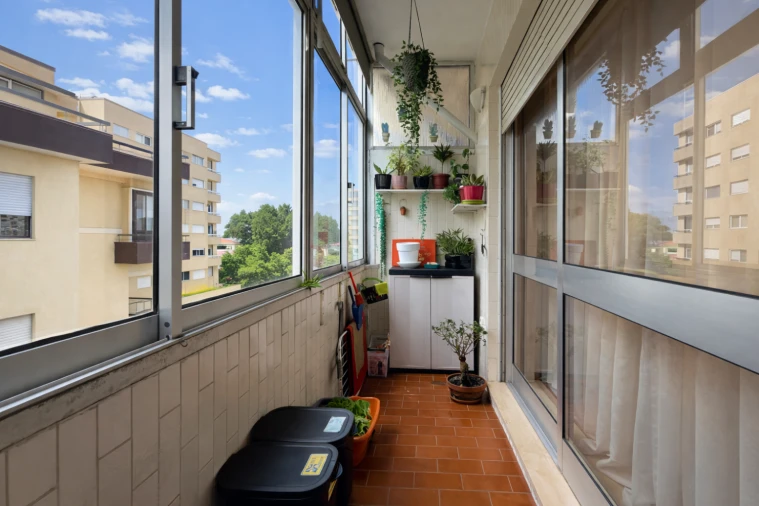 Apartamento T2 para Venda em Castêlo da Maia Foto 10