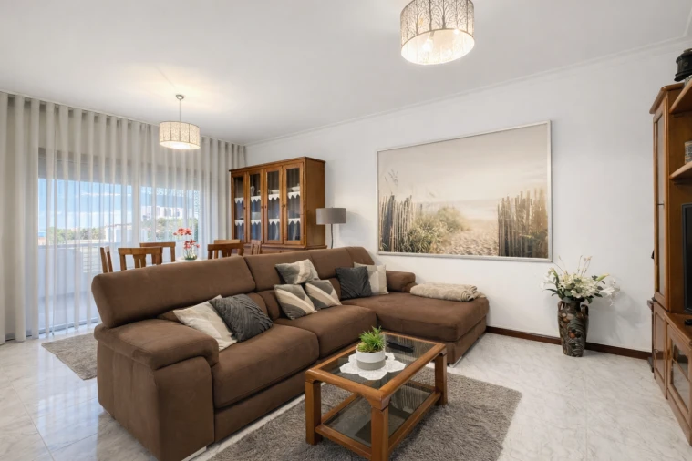 Apartamento T2 para Venda em Castêlo da Maia Foto 1